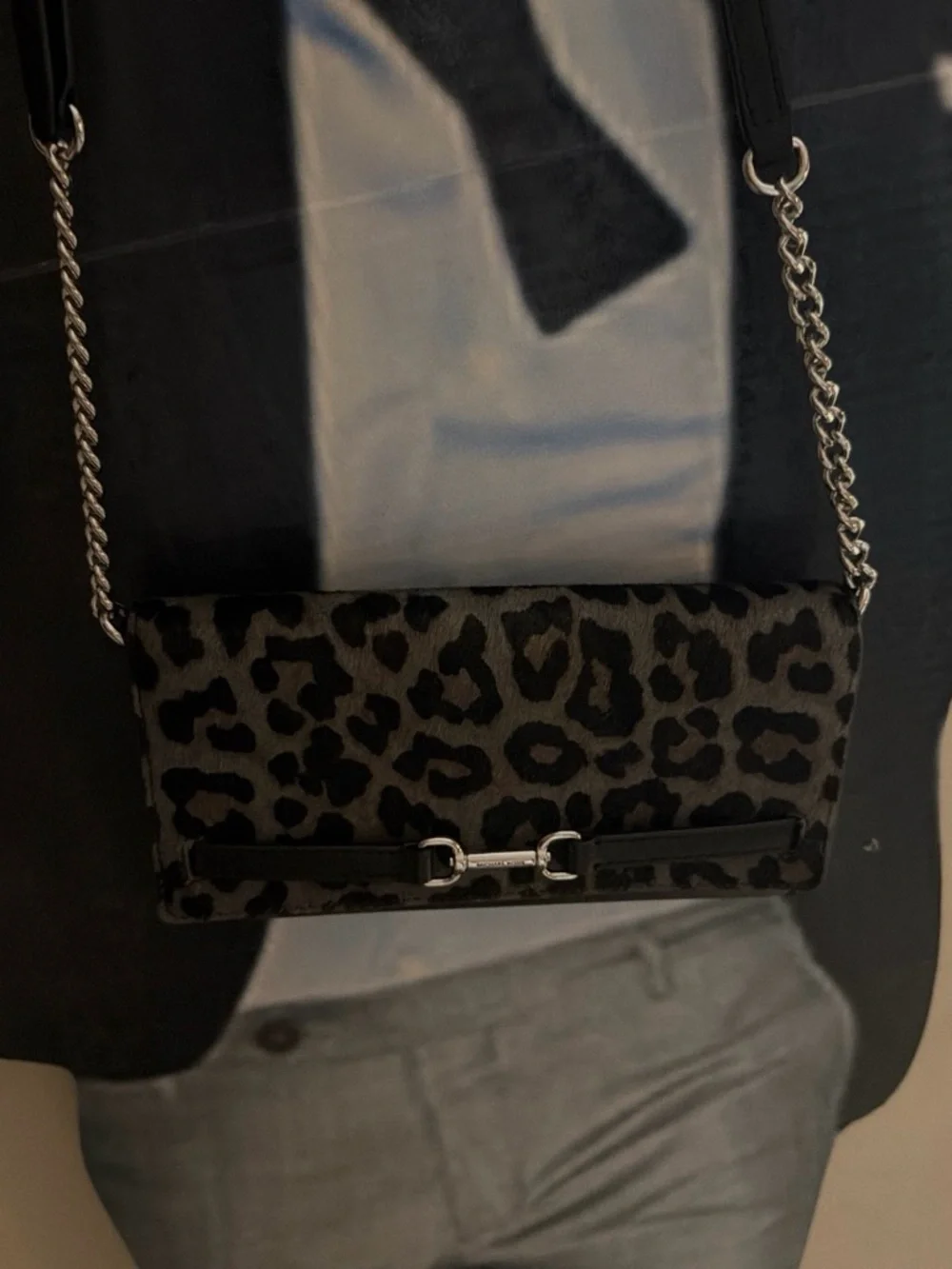Michael Kors Leather Carson Large Wallet On A Chain Leopard Hair Calf-Black/Grey